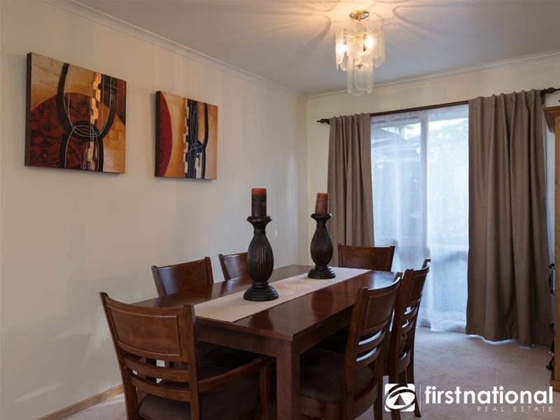 8 Nana Walk, Narre Warren South VIC 3805