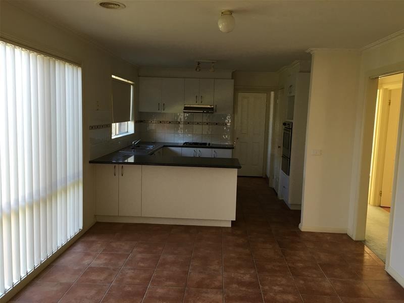 6 Mowbray Court, Berwick VIC 3806