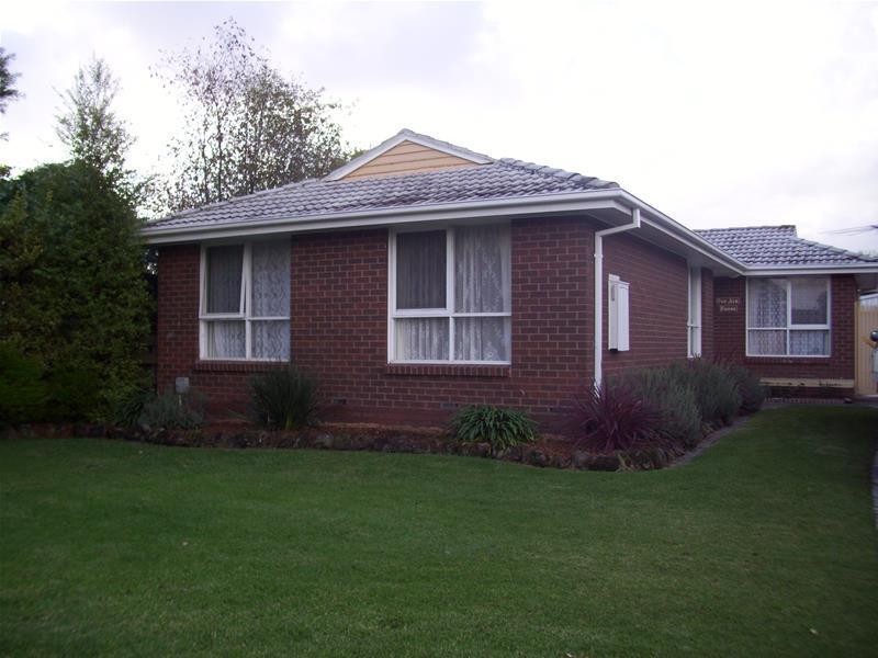 1 Lucerne Court, Narre Warren VIC 3805