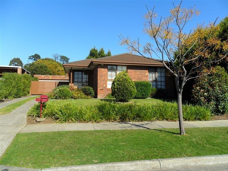 17 Wallowa Crescent, Narre Warren VIC 3805