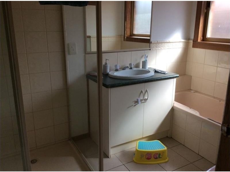 18 Tilba Court, Berwick VIC 3806