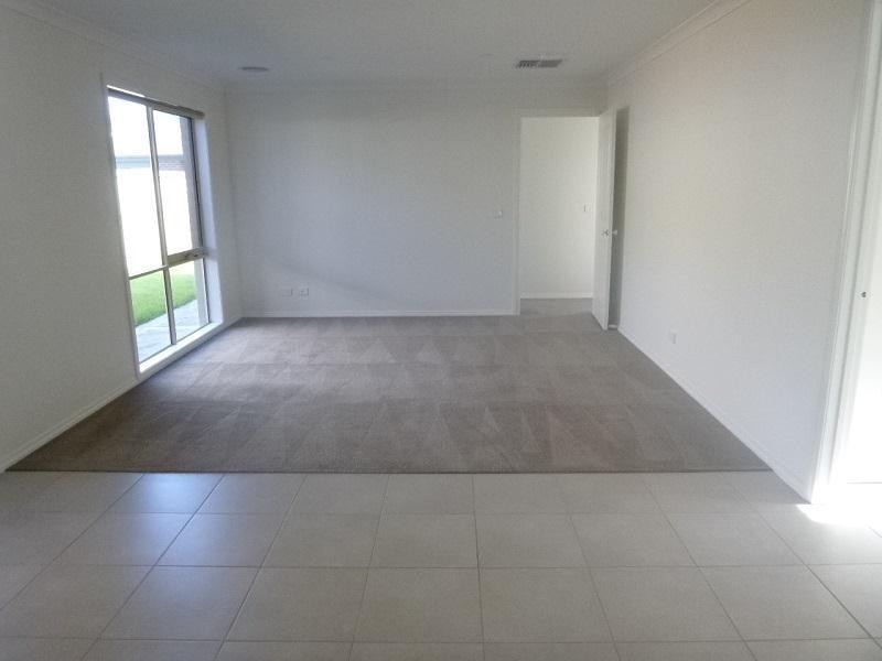 70 Frankland Street, Clyde North VIC 3978