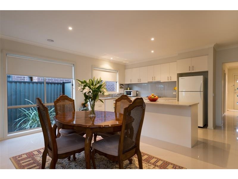 12 Superior Waters, Pakenham VIC 3810