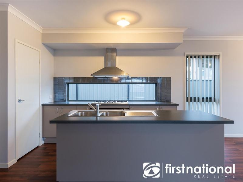 26 Bonneville Parade, Pakenham VIC 3810