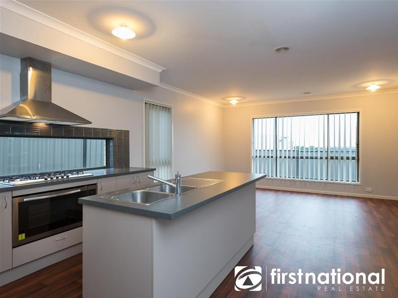 26 Bonneville Parade, Pakenham VIC 3810