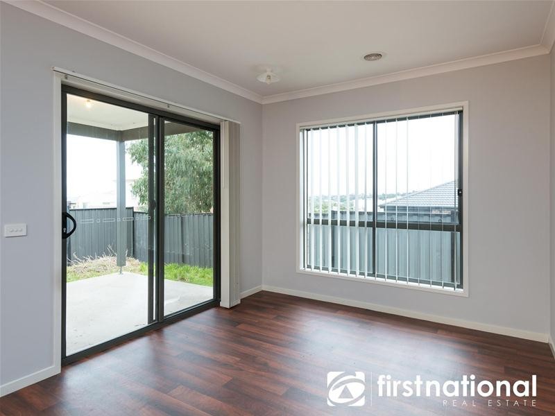 26 Bonneville Parade, Pakenham VIC 3810