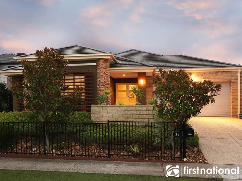 24 Montpelier Drive, Berwick VIC 3806