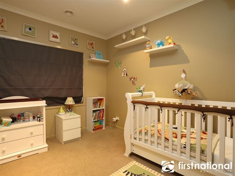 24 Montpelier Drive, Berwick VIC 3806