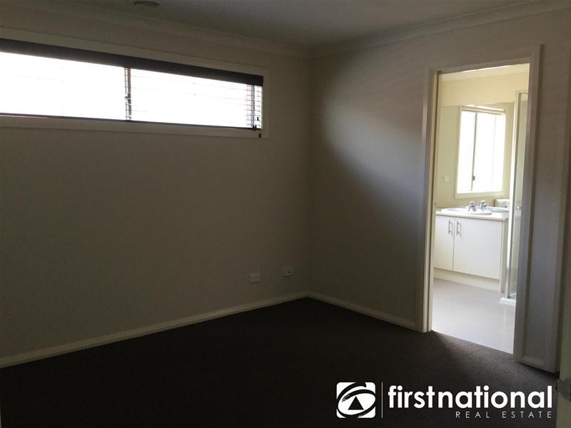 36 Salvia Avenue, Pakenham VIC 3810