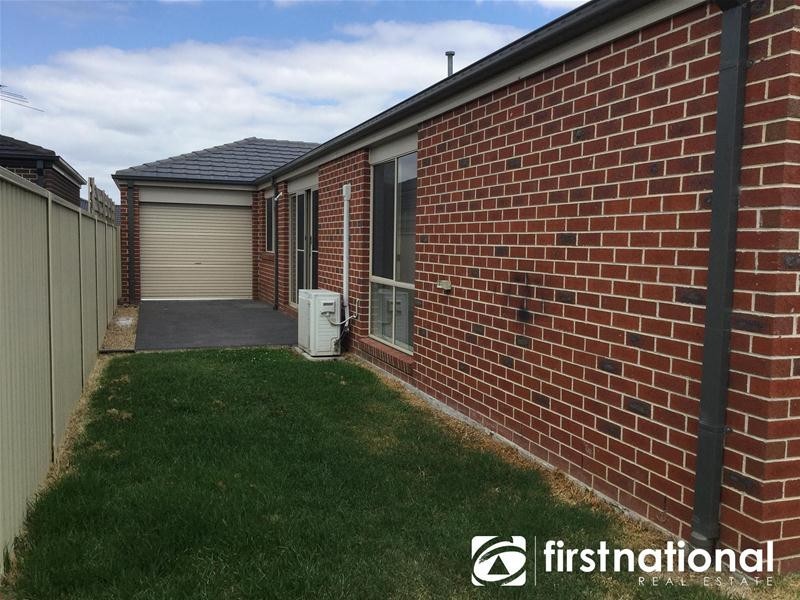 36 Salvia Avenue, Pakenham VIC 3810