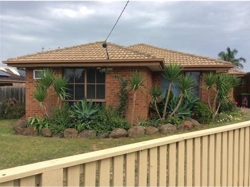 21 Pinnacle Way, Hampton Park VIC 3976