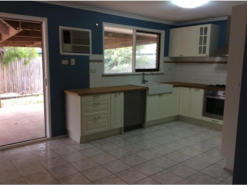 21 Pinnacle Way, Hampton Park VIC 3976