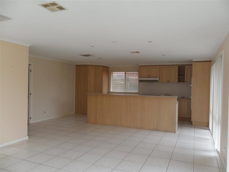 153 Maramba Drive, Narre Warren VIC 3805