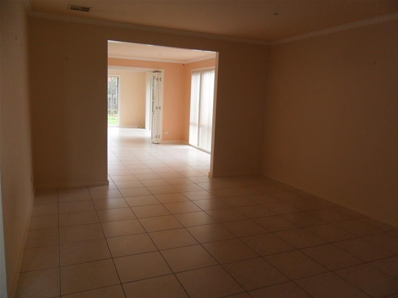 153 Maramba Drive, Narre Warren VIC 3805