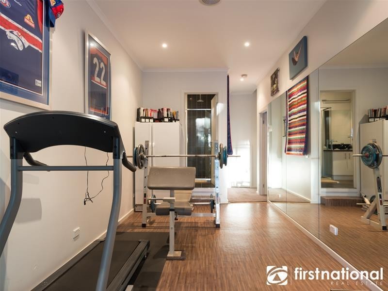 15 Caravelle Court, Berwick VIC 3806