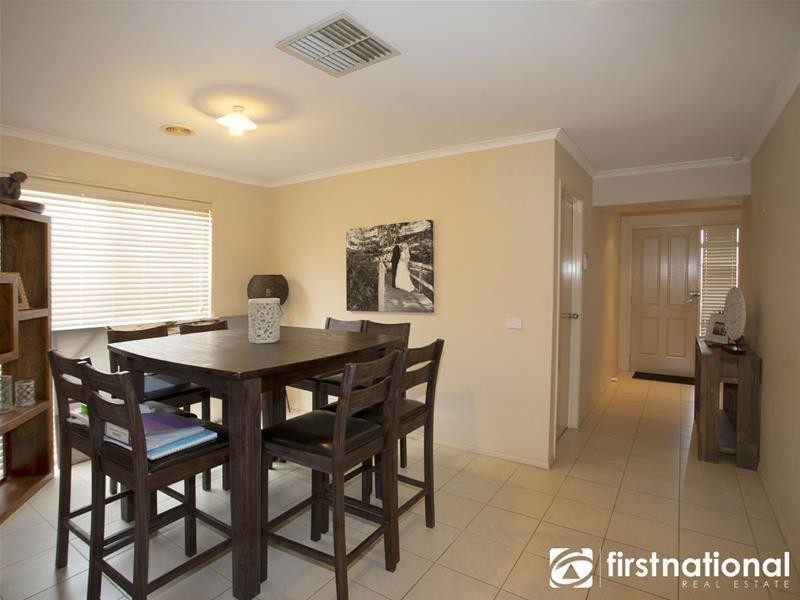 10 Barwon Drive, Pakenham VIC 3810