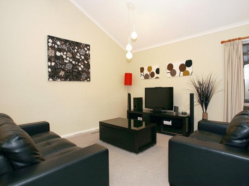 24 Fleetwood Drive, Narre Warren VIC 3805