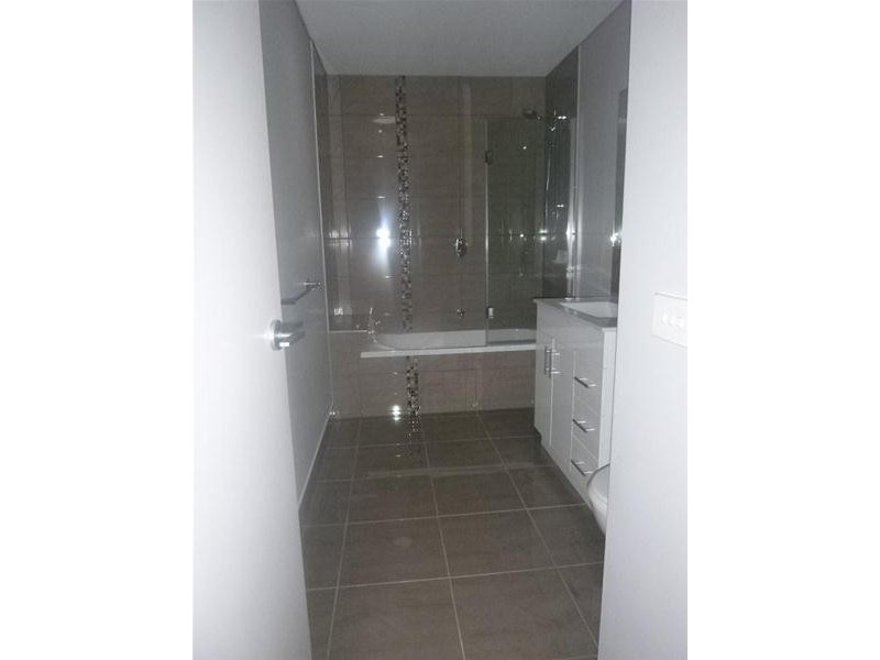 1/8 Pomegranate Way, Pakenham VIC 3810