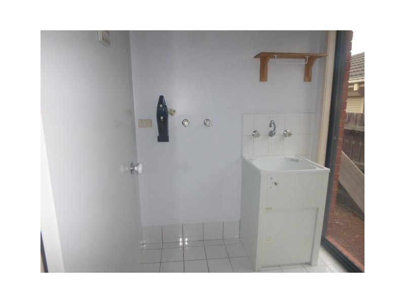 15 Artists Crescent, Narre Warren South VIC 3805