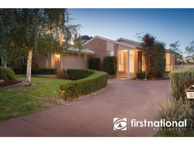 15 Kelly Court, Pakenham VIC 3810