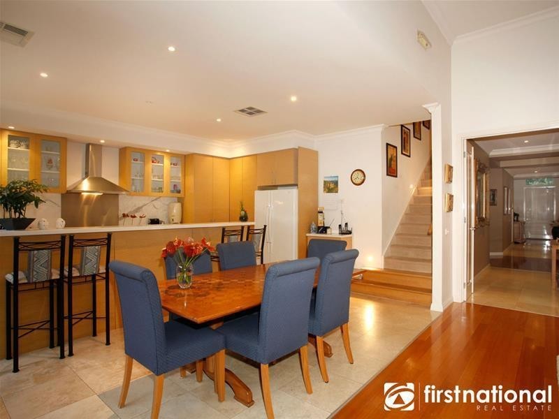 10 Rosemary Court, Berwick VIC 3806