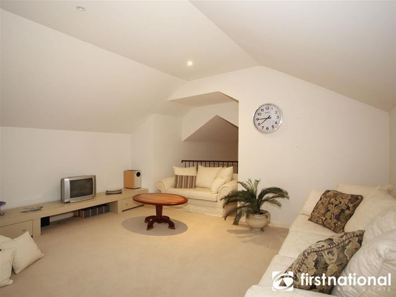 10 Rosemary Court, Berwick VIC 3806