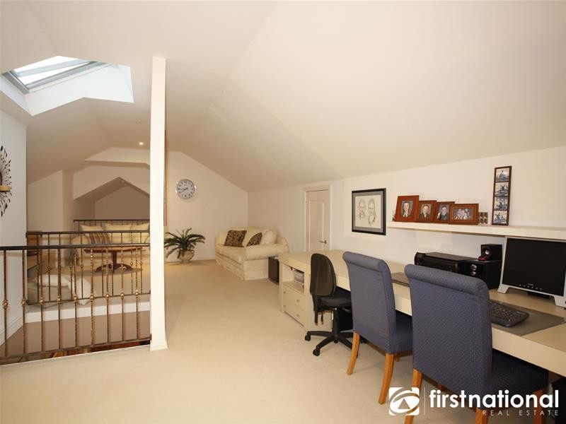 10 Rosemary Court, Berwick VIC 3806