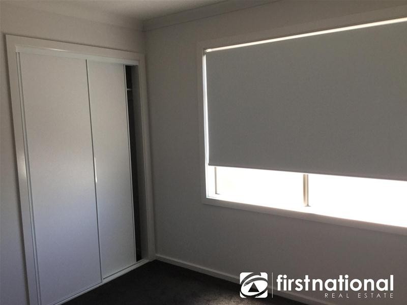 42/23 Atlantic Drive, Pakenham VIC 3810