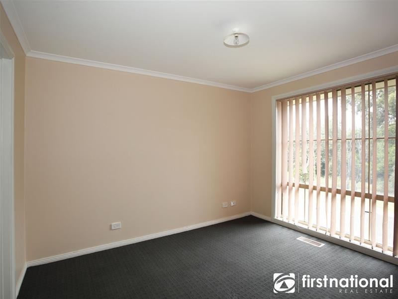 31 Riviera Drive, Pakenham VIC 3810