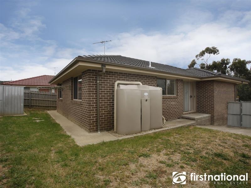 31 Riviera Drive, Pakenham VIC 3810