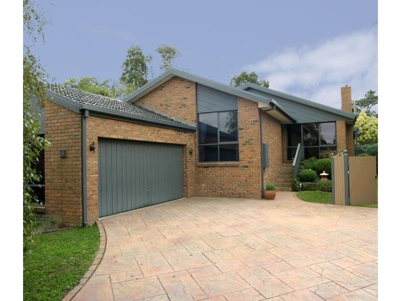 5 Mary Court, Berwick VIC 3806