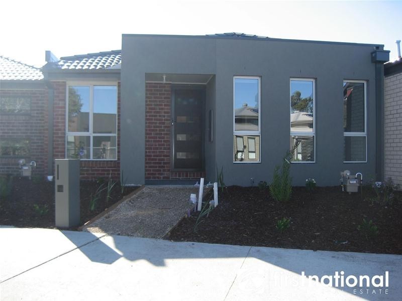 9 Turquoise Walk, Officer VIC 3809