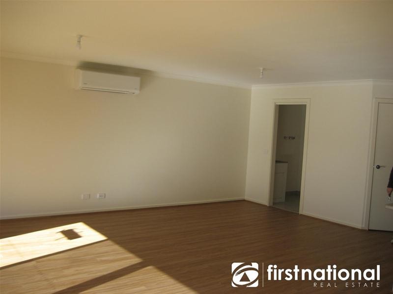 9 Turquoise Walk, Officer VIC 3809