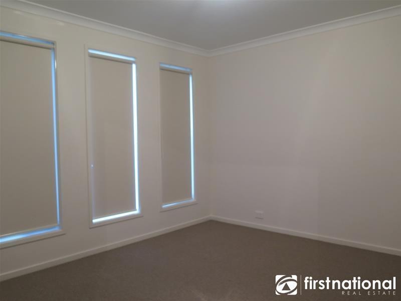 39 Heathcote Grove, Officer VIC 3809