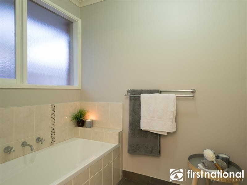 80 Mansfield Street, Berwick VIC 3806