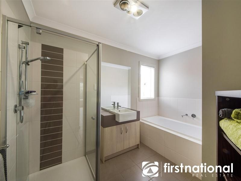 6 Turnbridge Road, Officer VIC 3809