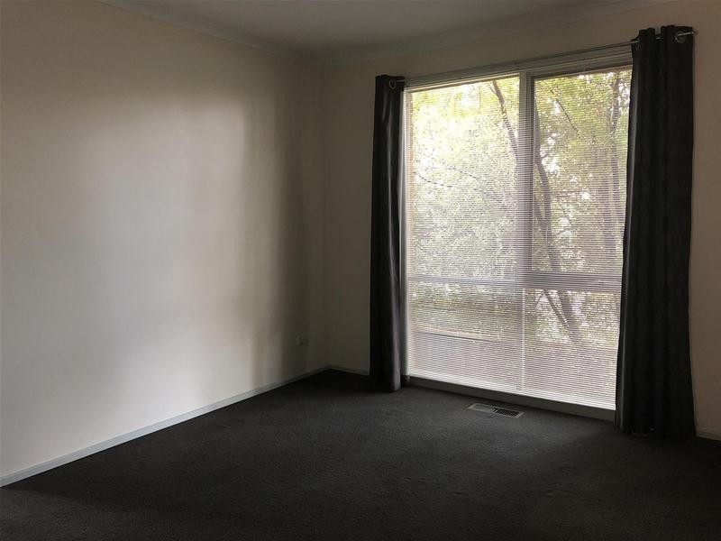 2/2-3 Camley Court, Berwick VIC 3806