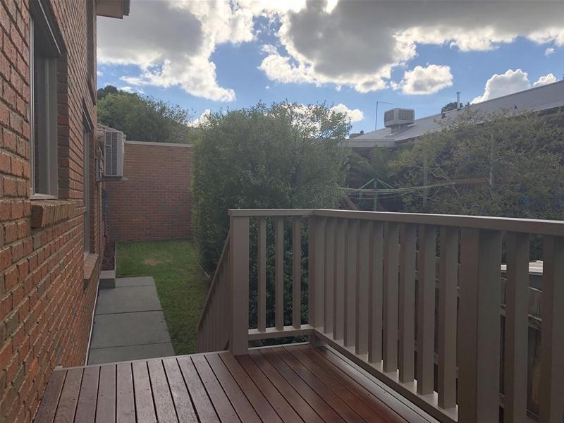 2/2-3 Camley Court, Berwick VIC 3806