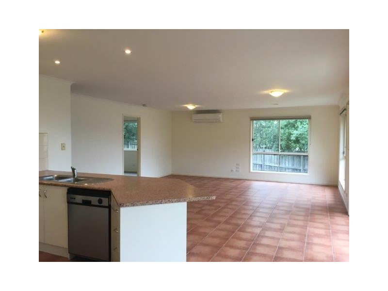 14 Hillrise Close, Narre Warren South VIC 3805