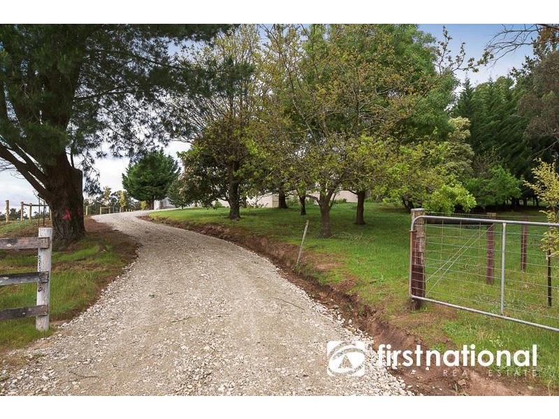 340 Huxtable Road, Pakenham Upper VIC 3810