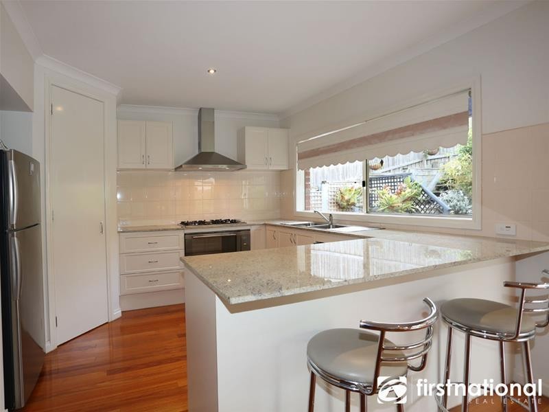 37  Cambridge Drive, Berwick VIC 3806