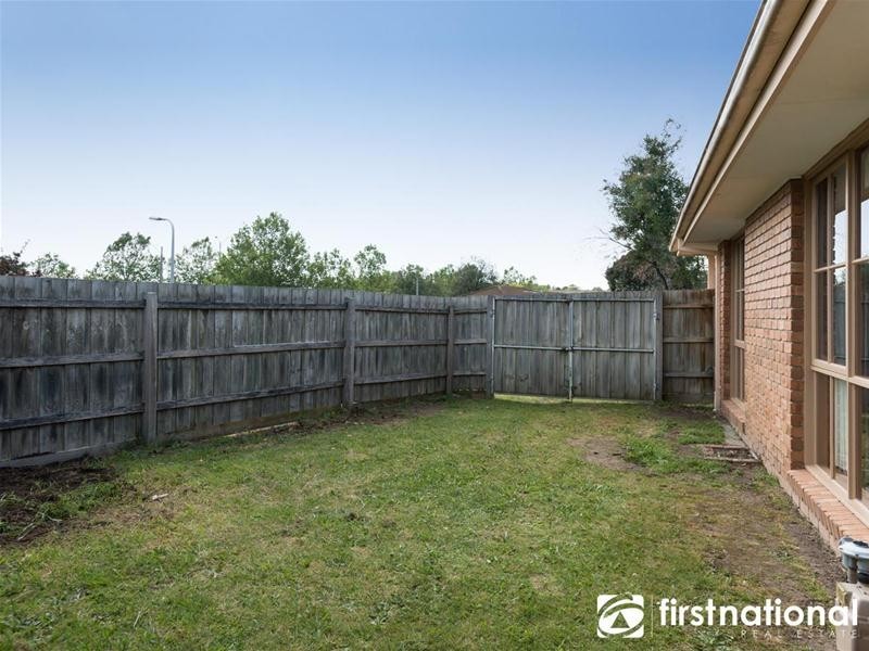 1 Hood Court, Berwick VIC 3806