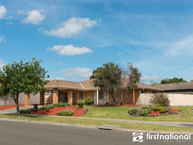 1 Hood Court, Berwick VIC 3806