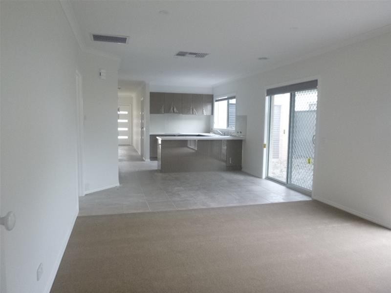 14 (Lot 925) Tilia Drive, Cranbourne North VIC 3977