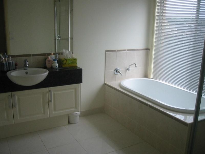 9 Packard Street, Berwick VIC 3806