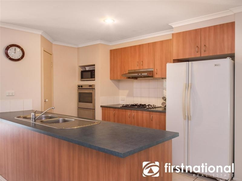 15 Blandford Crescent, Narre Warren South VIC 3805