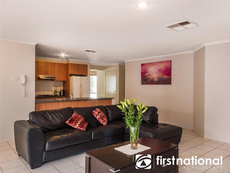 15 Blandford Crescent, Narre Warren South VIC 3805