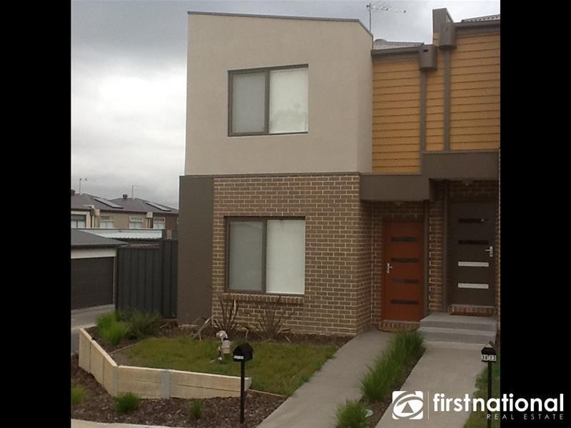 39/23 Atlantic Drive, Pakenham VIC 3810