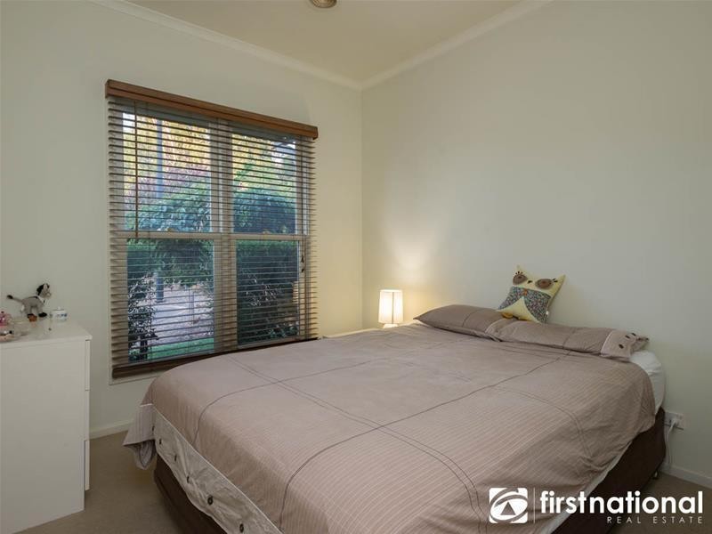 8/150 Avebury Drive, Berwick VIC 3806