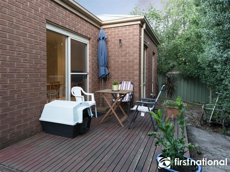 8/150 Avebury Drive, Berwick VIC 3806